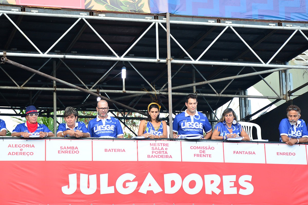Cabine de jurados no Carnaval 2019. (Foto: ES Brasil)
